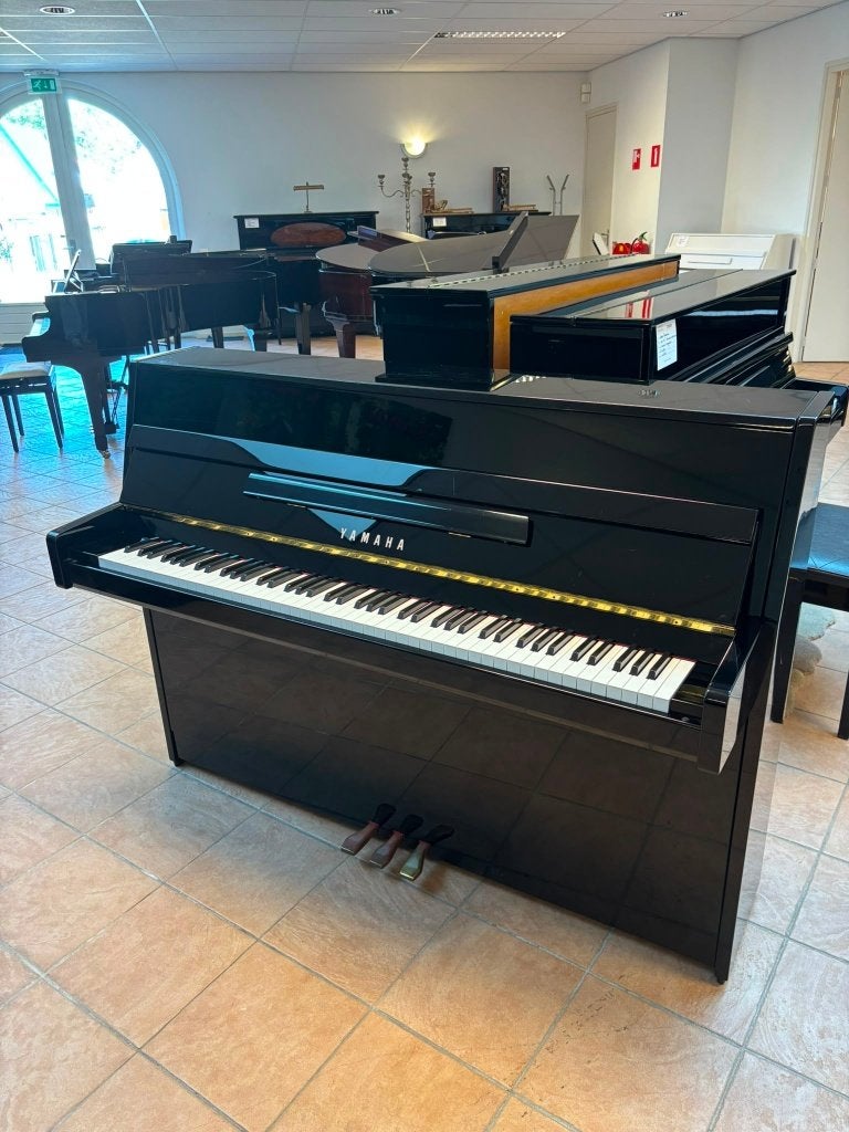 Mooie Yamaha B-1 piano, zo goed als nieuw, Muziek en Instrumenten, Piano's, Verzenden, Zwart, Zo goed als nieuw, Piano