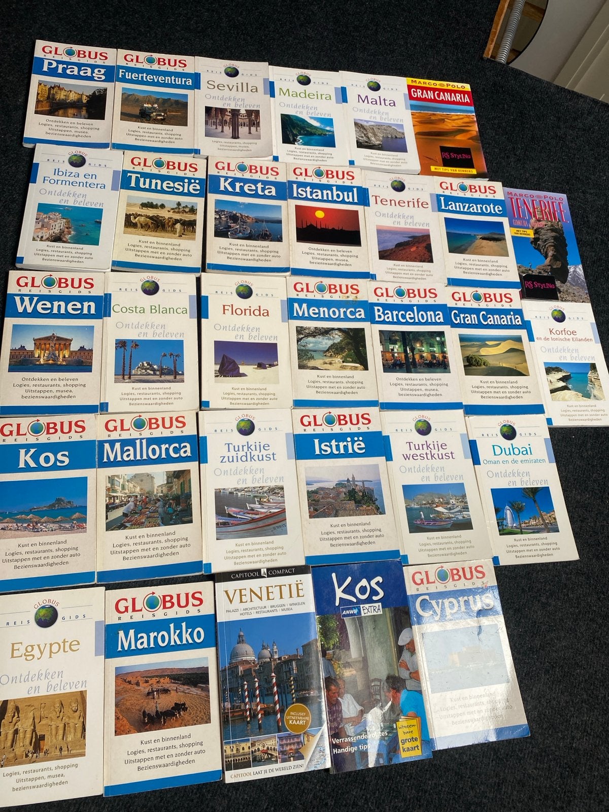 Grote collectie reisgidsen: Globus, Capitool, Capitool, Europa, Reisgids of -boek, Ophalen
