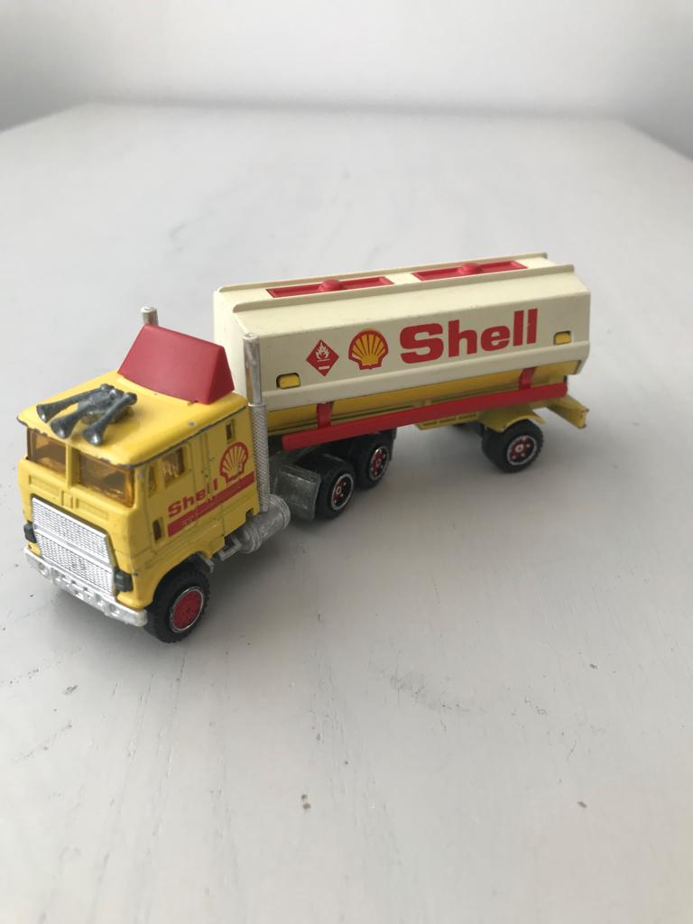 Majorette Ford CL-9000 met tanktrailer “Shell” 1:87, Ophalen of Verzenden, Gebruikt, Bus of Vrachtwagen, Majorette