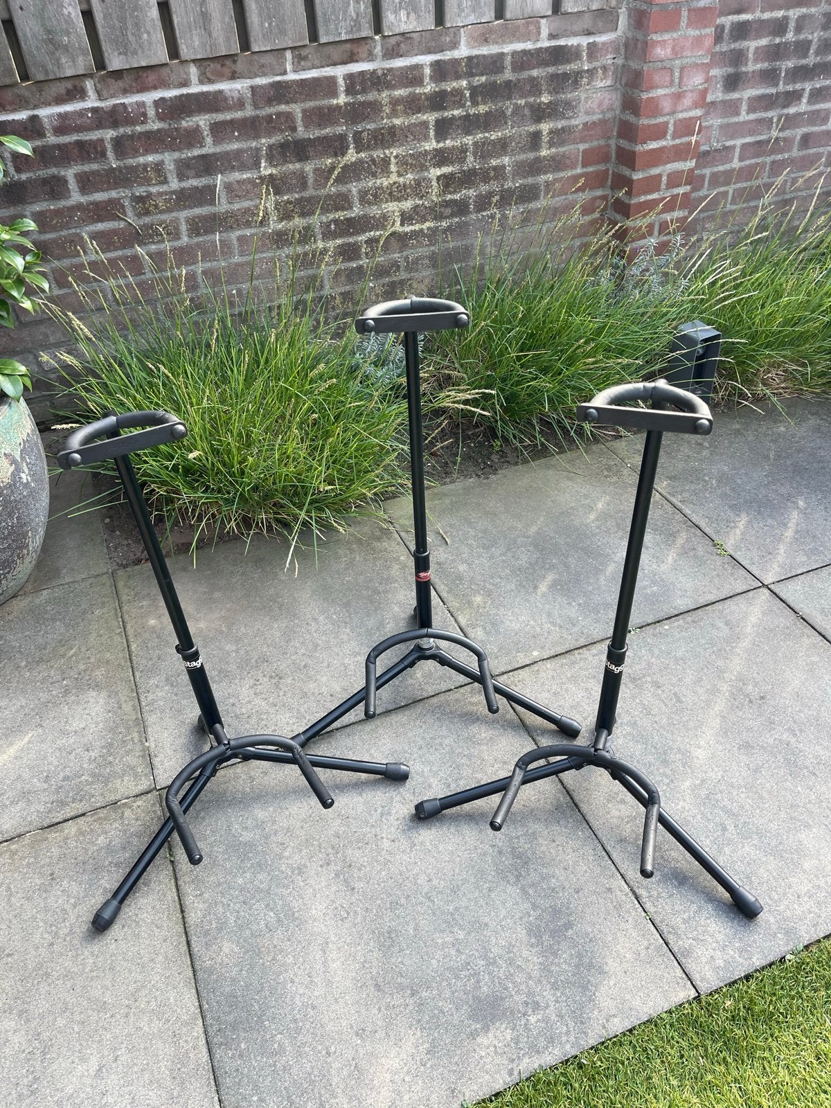 Stagg gitaarstandaard(en), Ophalen, Gebruikt, Akoestische gitaar