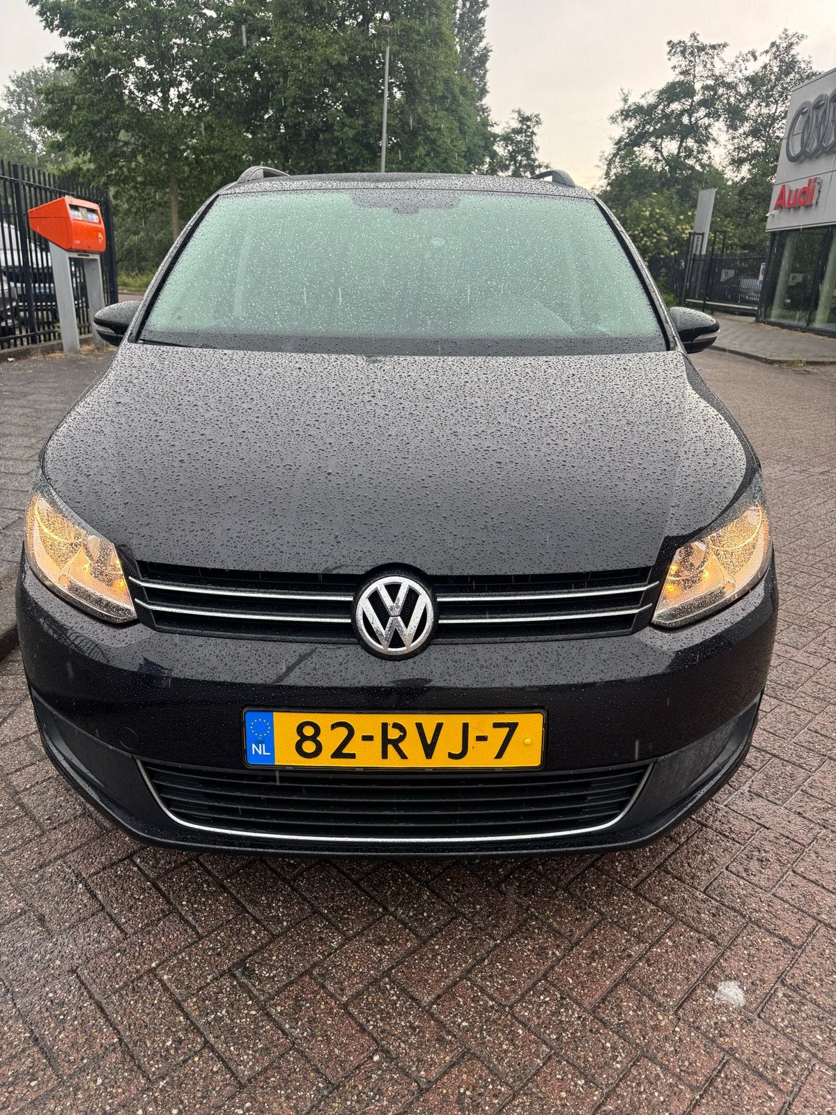Volkswagen Touran 1.2 TSI 2011 | Airco | Cruise | APK |, Auto's, Euro 5, Zwart, 4 cilinders, Zwart