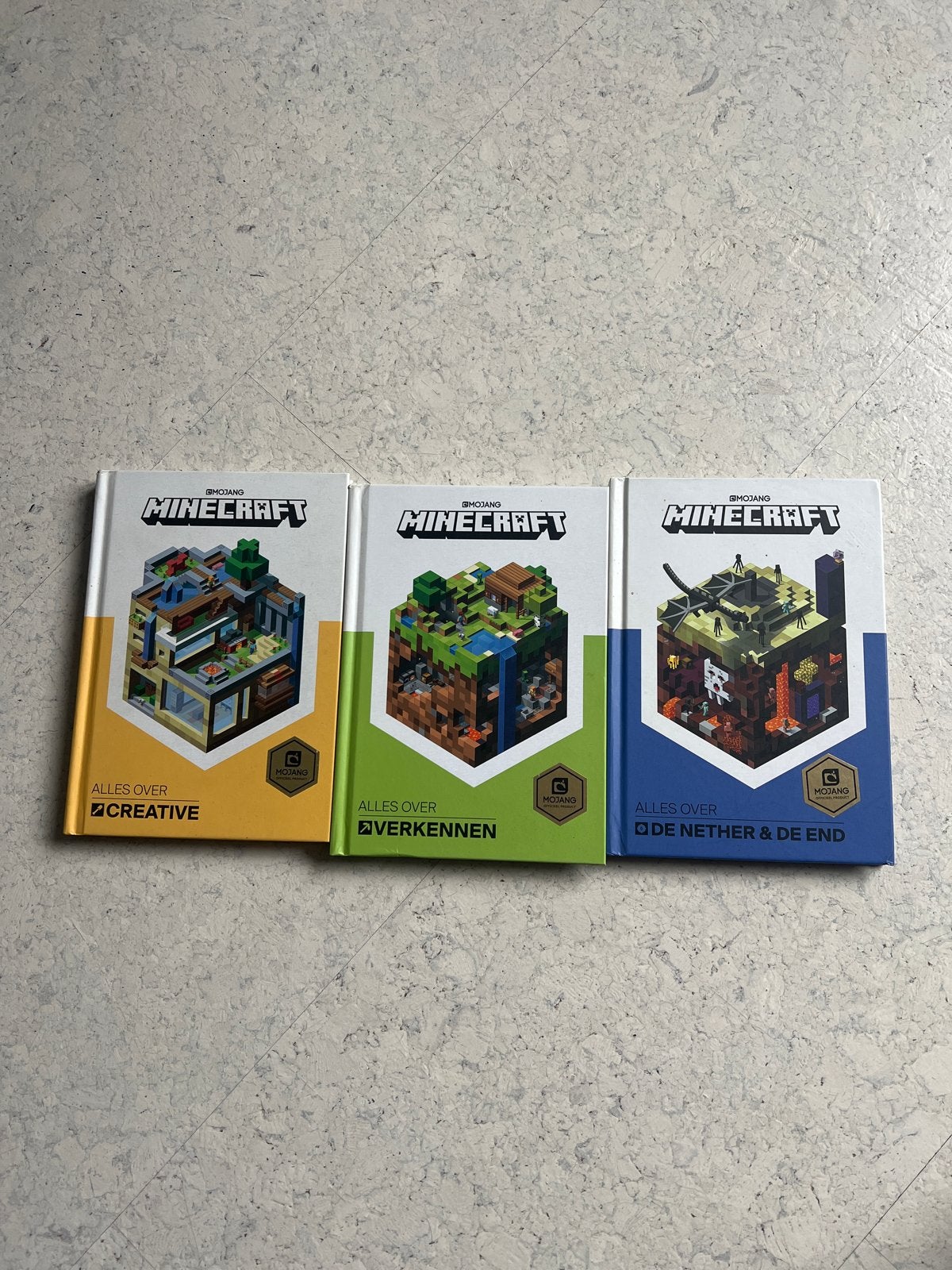 Minecraft boeken serie (3 van 4) - 10 jaar oud, Boeken, Ophalen of Verzenden, Gelezen, Non-fictie