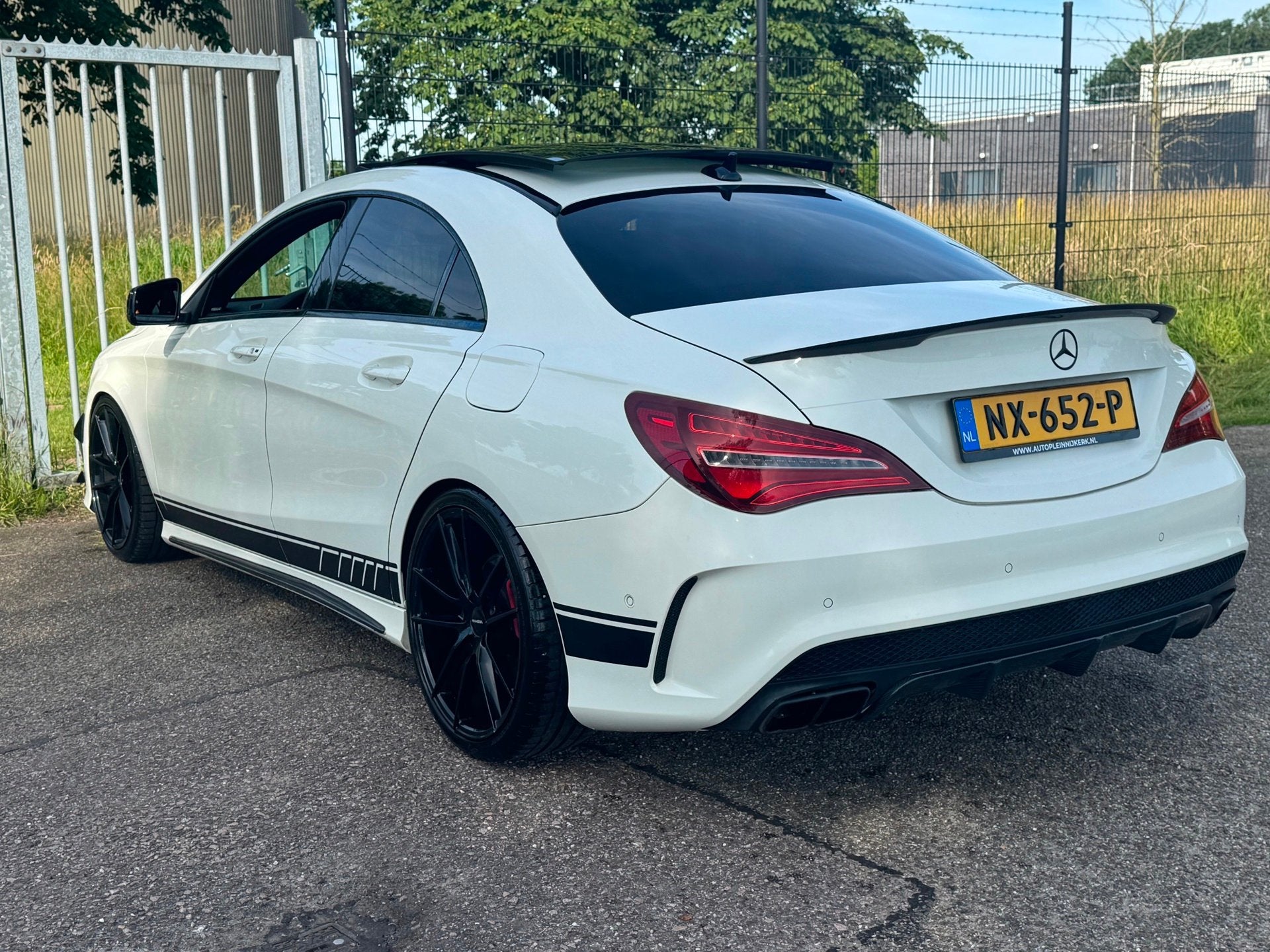 Mercedes-Benz CLA-klasse 250 Edition 1 Panodak 19inch Dealer, Auto's, Mercedes-Benz, CLA, 1380 kg, Gebruikt, Euro 6