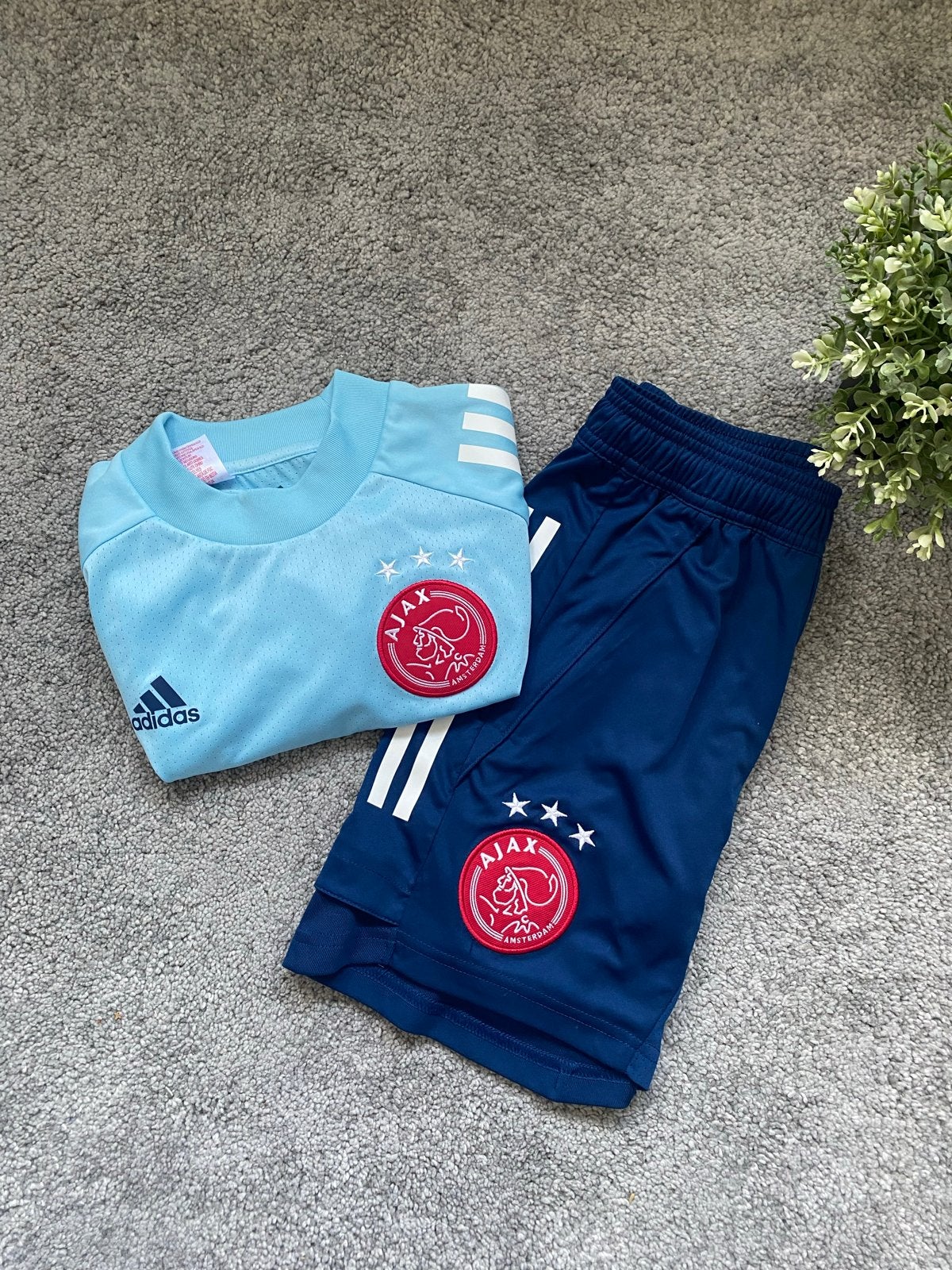 Adidas Ajax tenue  maat 152, Ophalen of Verzenden, Zo goed als nieuw, Jongen of Meisje, Setje