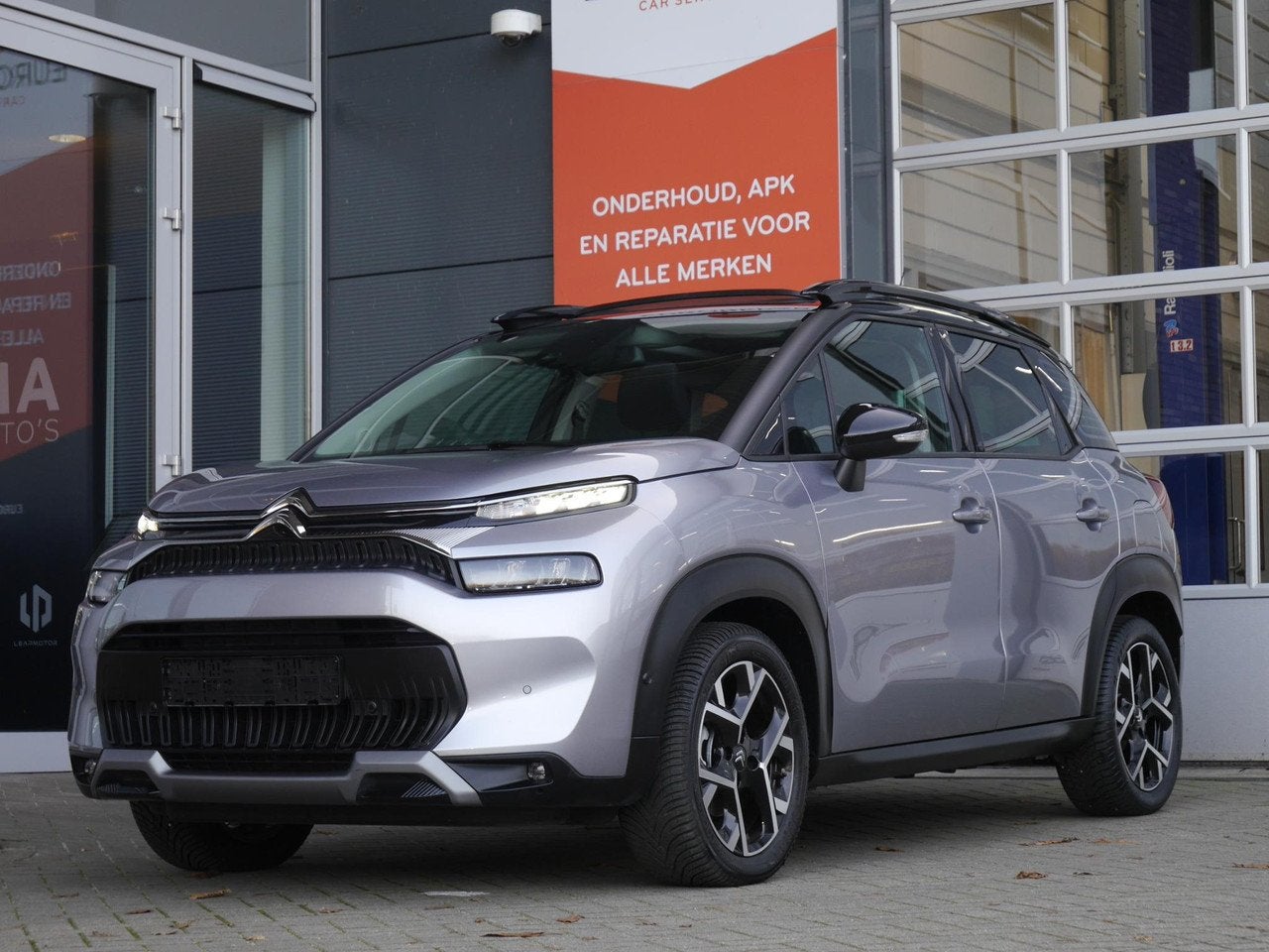 Citroën C3 Aircross 1.2 PureTech Shine Pack | Panoramadak |, Gebruikt, 1199 cc, Bedrijf, Handgeschakeld