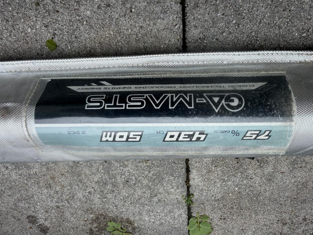 GA Matrix surfmast 439 75% carbon inc. hoes., Watersport en Boten, Windsurfen, Ophalen, Zo goed als nieuw