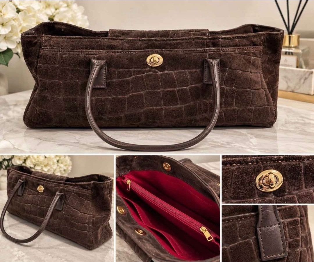 Nieuwe donkerbruine velvet leren tas - croco dessin, Sieraden, Tassen en Uiterlijk, Ophalen of Verzenden