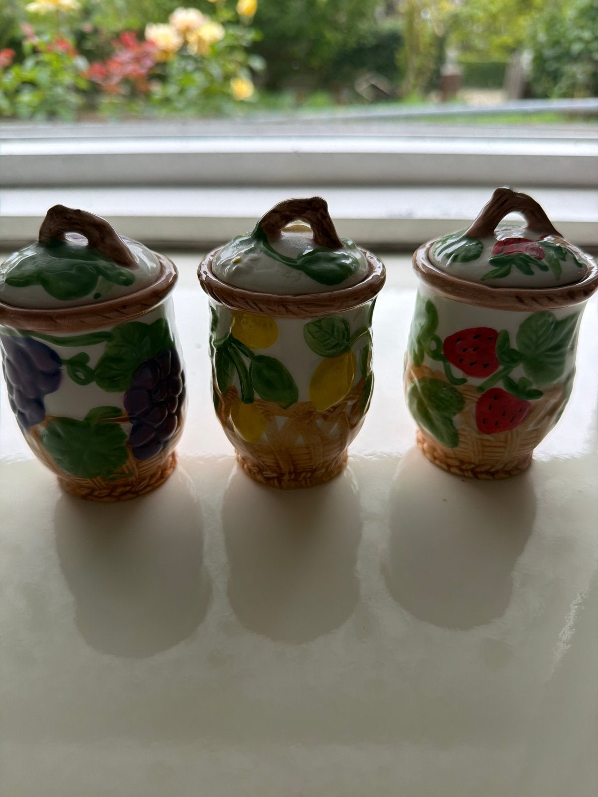 Set van 3 keramische potjes met fruitmotief, Ophalen