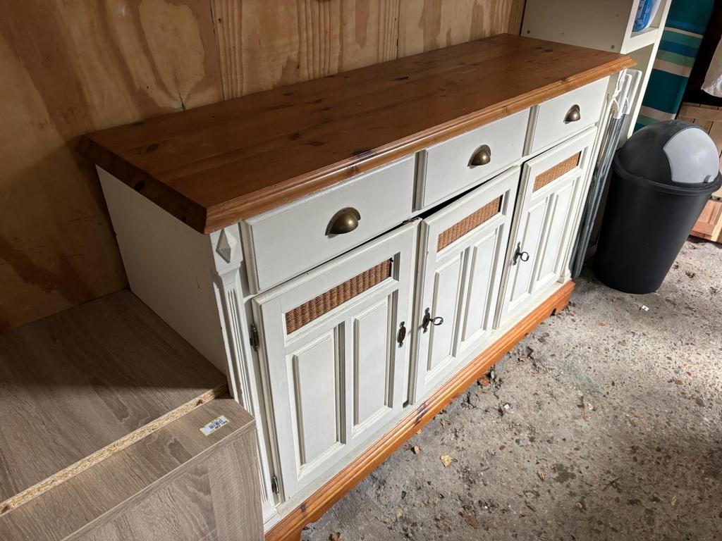 Buffetkast/dressoir met opbergruimte /Heeft wat liefde nodig, Ophalen, Gebruikt, 150 tot 200 cm, Met lade(s)