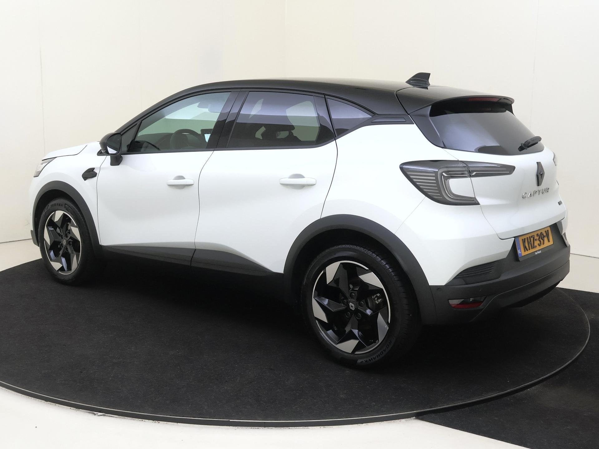 Renault Captur 1.8 E-Tech full hybrid 160 techno | Automaat, 4 cilinders, Leder en Stof, Wit, Bedrijf