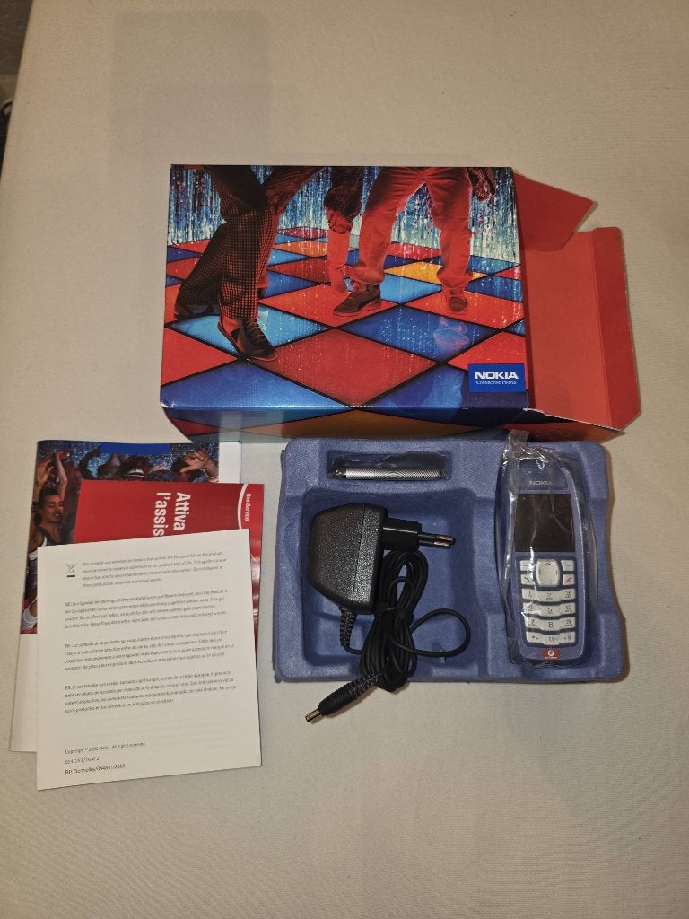 nieuwe Nokia 3100, nooit gebruikt, Ophalen of Verzenden, Nieuw, Zwart