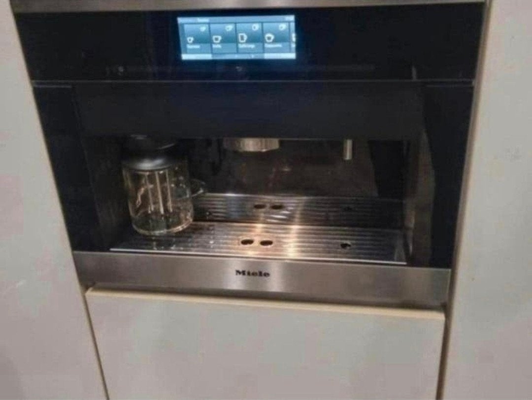 Miele CVA 6800 inbouw koffiemachine, Koffiemachine, Zo goed als nieuw, 2 tot 4 kopjes, Koffiebonen