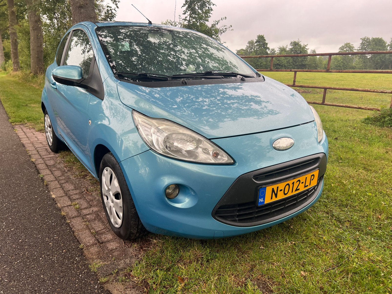 Ford Ka 1.2 51KW 2009 + PANODAK, Voorwielaandrijving, Stof, 1242 cc, 4 cilinders