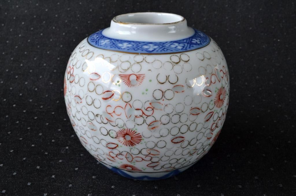 Wit Chinees Gemberpotje van rijstkorrel porselein en goud, Wit, Aardewerk of Porselein, Ophalen of Verzenden, Zo goed als nieuw