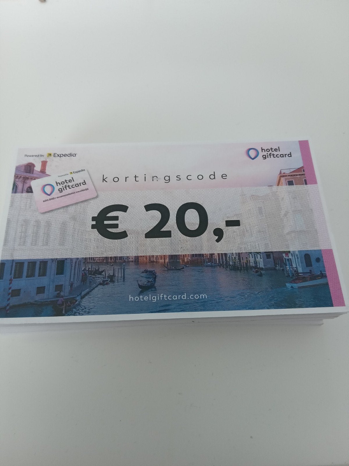Hotel giftcard kortingsbonnen t.w.v. 20 euro, Drie personen of meer, Kortingsbon, Overige typen