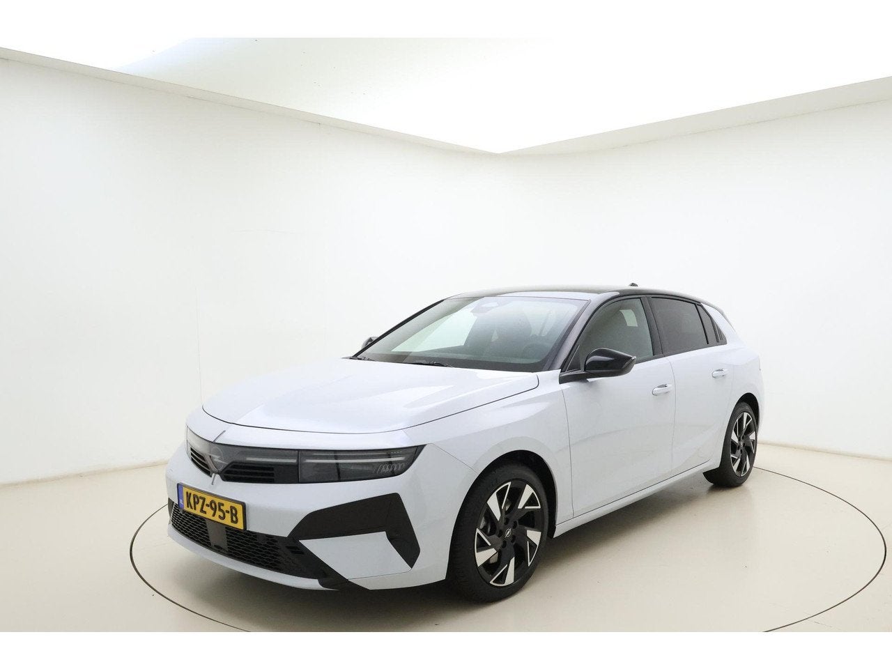 Opel Astra 1.2 Turbo Hybrid GS | NIEUW MODEL | Uit voorraad, Auto's, Automaat, 145 pk, Stof, Gebruikt
