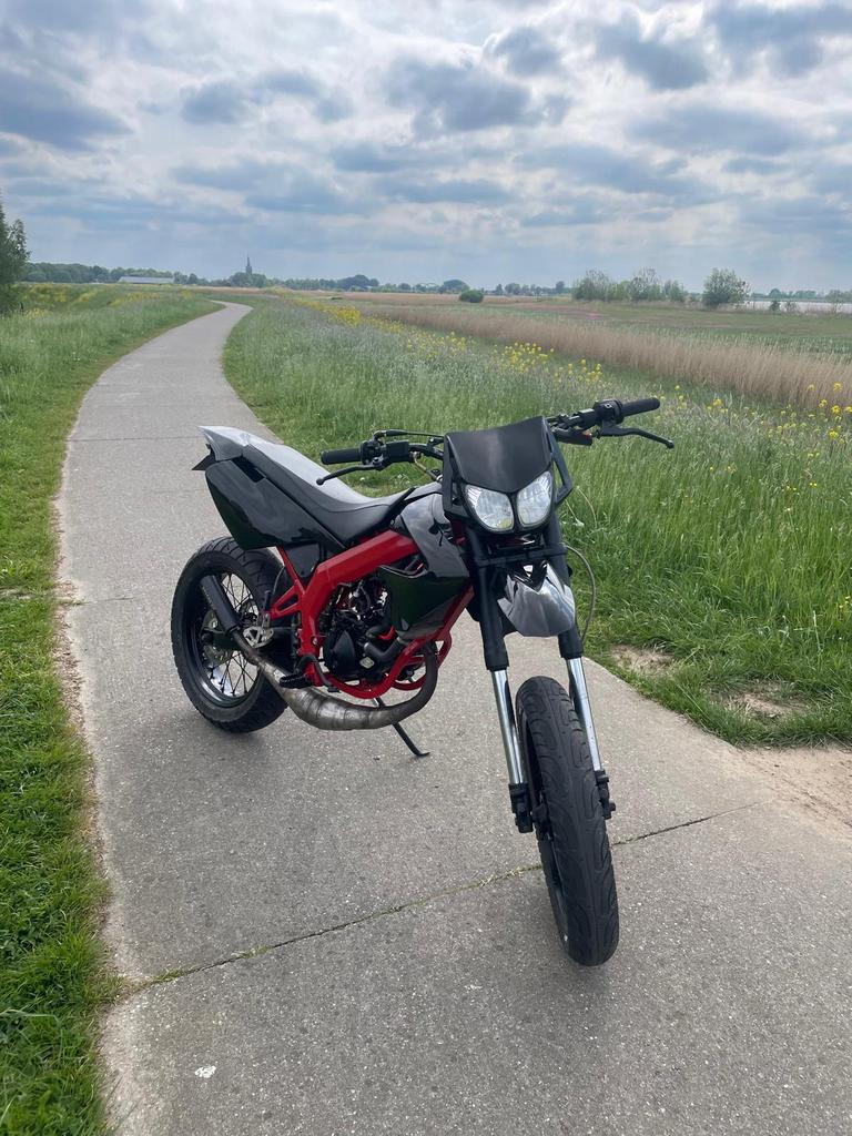 Derbi Senda 2006, Fietsen en Brommers, Brommers | Derbi, Zo goed als nieuw, Ophalen