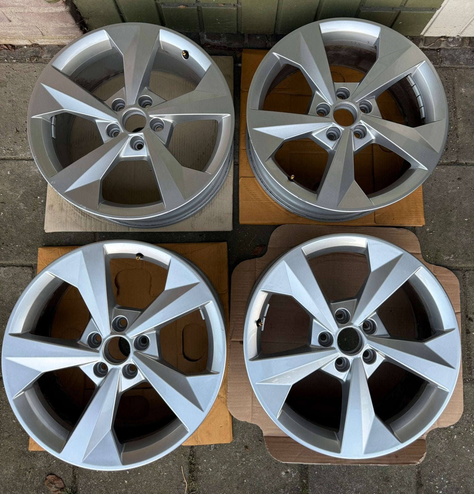 Originele Audi A3 S-line Rotor 18 inch velgen in nette staat, Ophalen, 18 inch, Gebruikt, Velg(en)