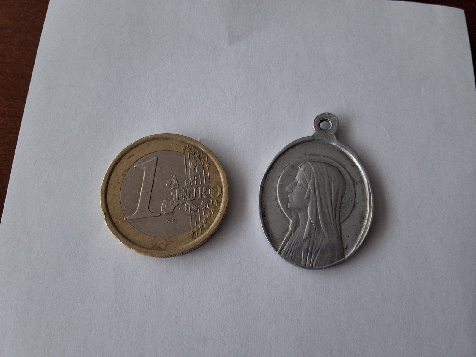 Vintage Medaille Onze Lieve Vrouw van Lourdes, Antiek en Kunst, Ophalen of Verzenden