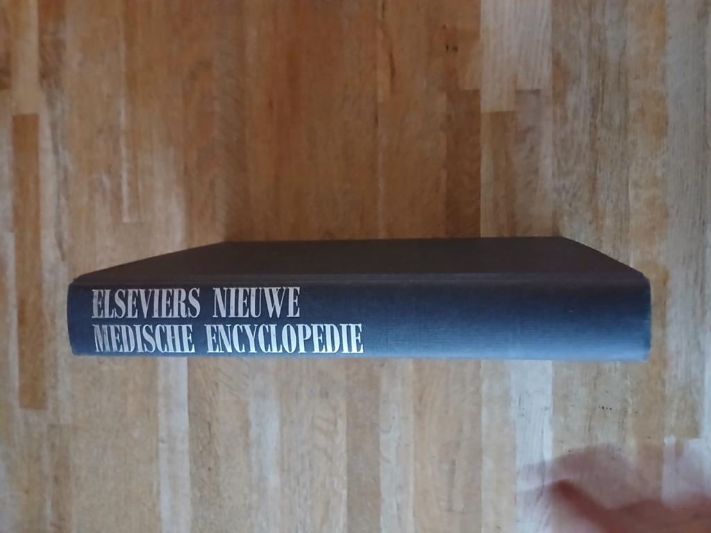 Elseviers nieuwe medische encyclopedie, Boeken, Encyclopedieën, Gelezen, Medisch, Diverse auteurs, Ophalen of Verzenden