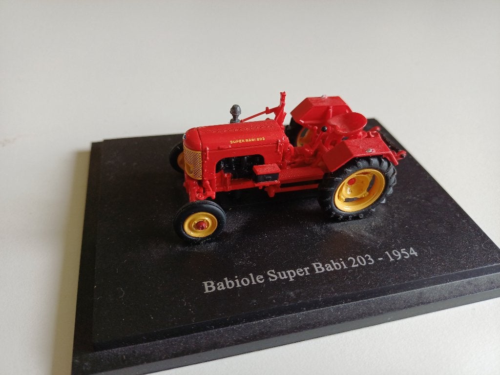 schaalmodel van de Babiol Super Babi 203 tractor uit 1954, Ophalen of Verzenden, Gebruikt, Tractor of Landbouw