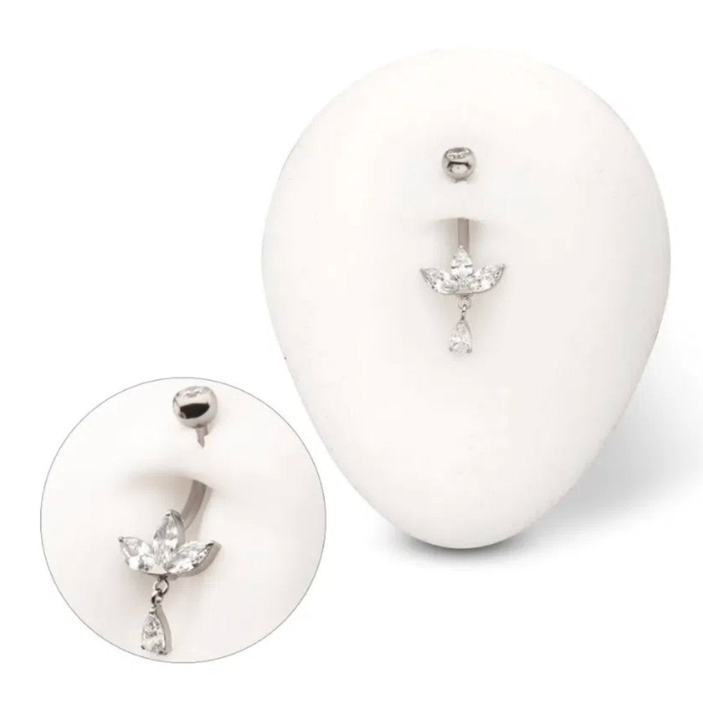 Titanium triple Marquise navelpiercing met Zirkonia druppel, Ophalen of Verzenden, Nieuw, Overige materialen, Navelpiercing