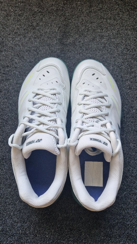 Yonex SHB 65Z4 VA (42), Sport en Fitness, Ophalen of Verzenden, Zo goed als nieuw, Schoenen