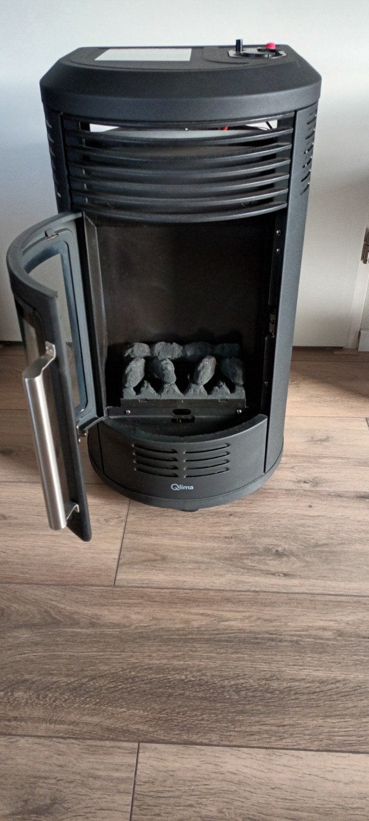 Z.G.A.N. QLIMA GH 8034 VERRIJDBARE GASKACHEL ( Met Gasfles ), Huis en Inrichting, Ophalen, Gas, Zo goed als nieuw, Vrijstaand