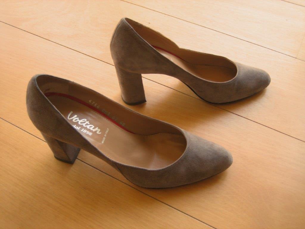 Exclusieve beige suede pumps VOLTAN 40 snazzeys, Pumps, Verzenden, Beige, Nieuw