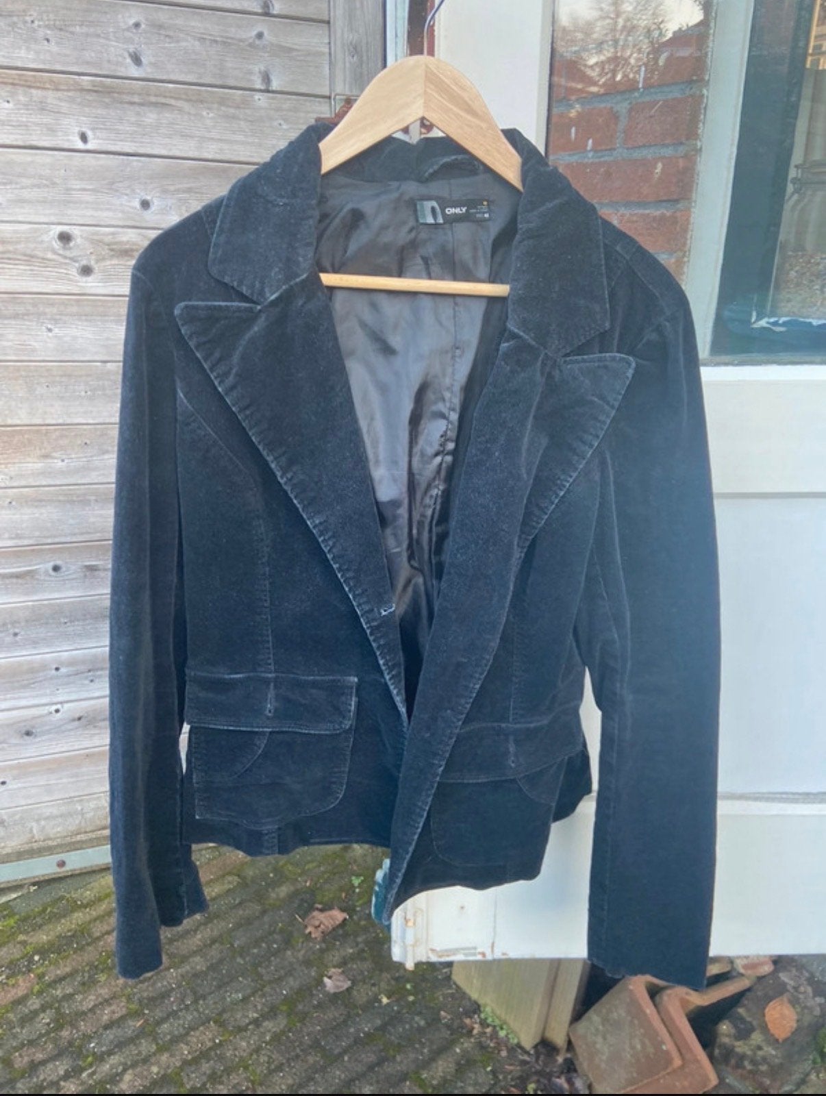 ONLY Zwart Corduroy Jasje Maat 42, Ophalen of Verzenden, Zo goed als nieuw, Maat 42/44 (L), Zwart