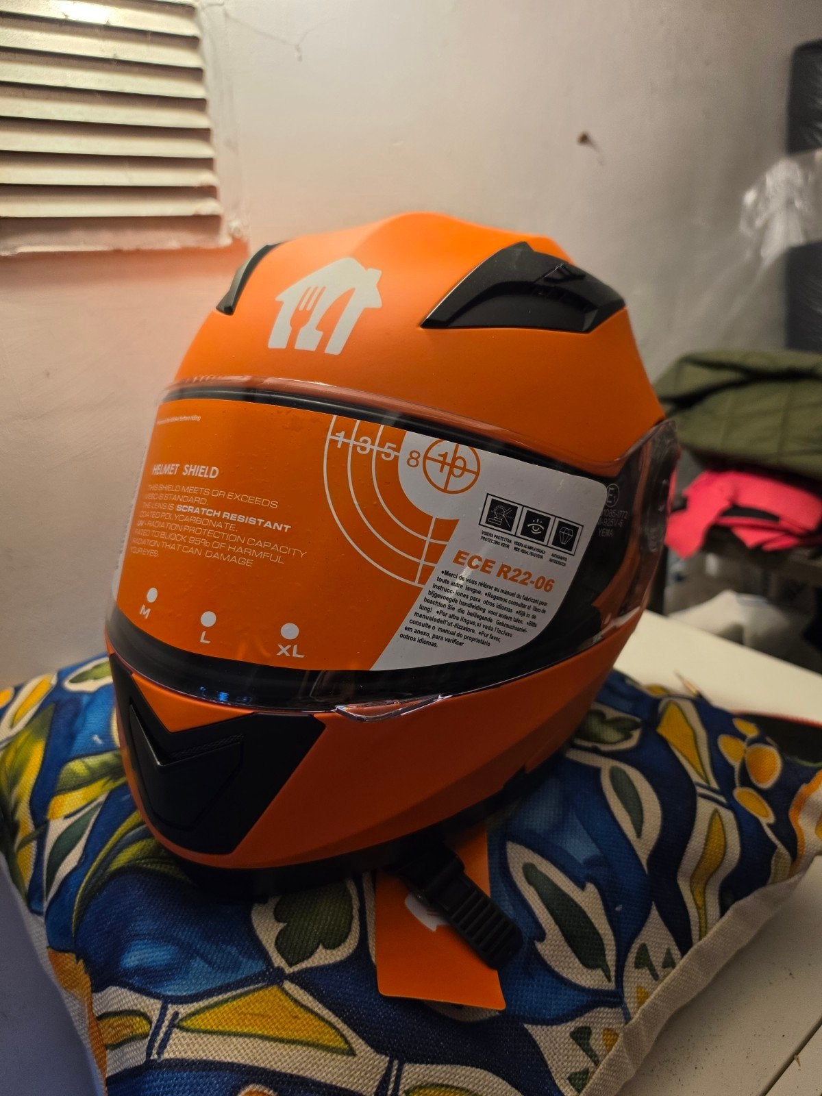 Nieuwe oranje integraalhelm - Maat L, Motoren, Heren, Ophalen of Verzenden, Integraalhelm, L