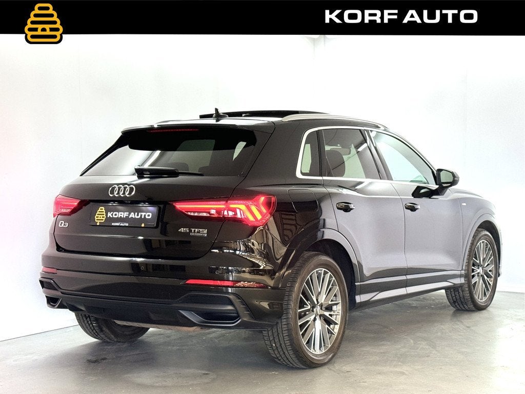 Audi Q3 45 TFSI quattro S Line 2x | Pano | B&O | Camera | Ma, Auto's, Gebruikt, Alcantara, Zwart, 14 km/l