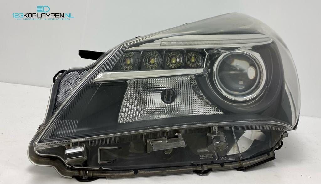 Toyota Yaris 3 / III LED koplamp links, Gebruikt, -, -, Ophalen of Verzenden