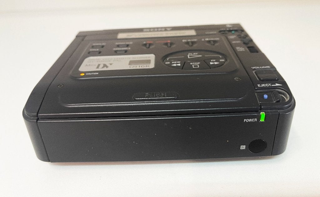 SONY GV-D300E MiniDV Walkman-via i.LINK MiniDV digitaliseren, N, Overige typen, Ophalen of Verzenden, Sony