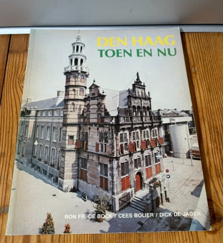 Den Haag Toen en Nu Boek, Boeken, Ophalen of Verzenden, Gelezen