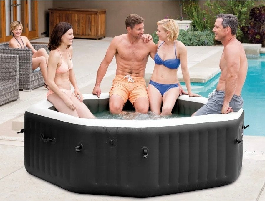 Intex Jacuzzi Jet & Bubble deluxe - 4 volwassenen, Ophalen, Zo goed als nieuw, Afdekzeil, Opblaasbaar