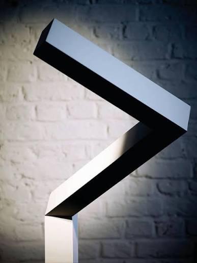 Nick-Knack LED vloerlamp merk Philips Lirio, Ophalen, Zo goed als nieuw