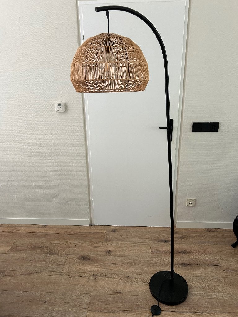 Vloerlamp kwantum, Huis en Inrichting, Ophalen, Zo goed als nieuw, E27 (groot), 150 tot 200 cm