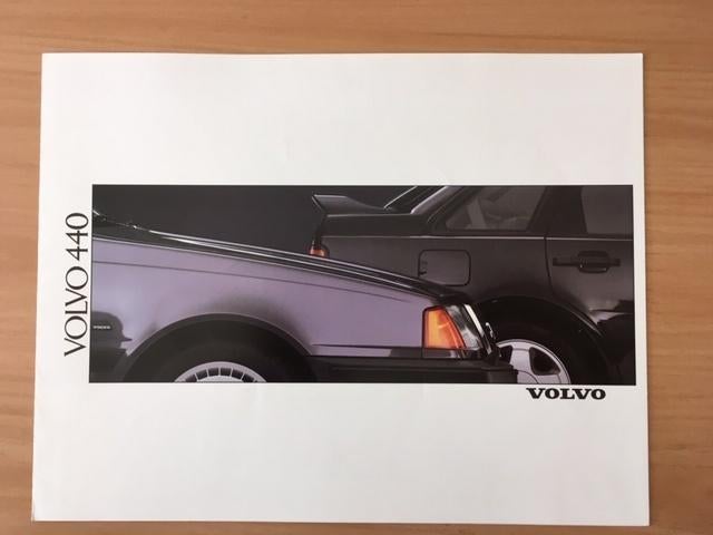 Autofolder/Brochure   Volvo  440 dunne folder     1989    NL, Ophalen of Verzenden, Zo goed als nieuw, Volvo
