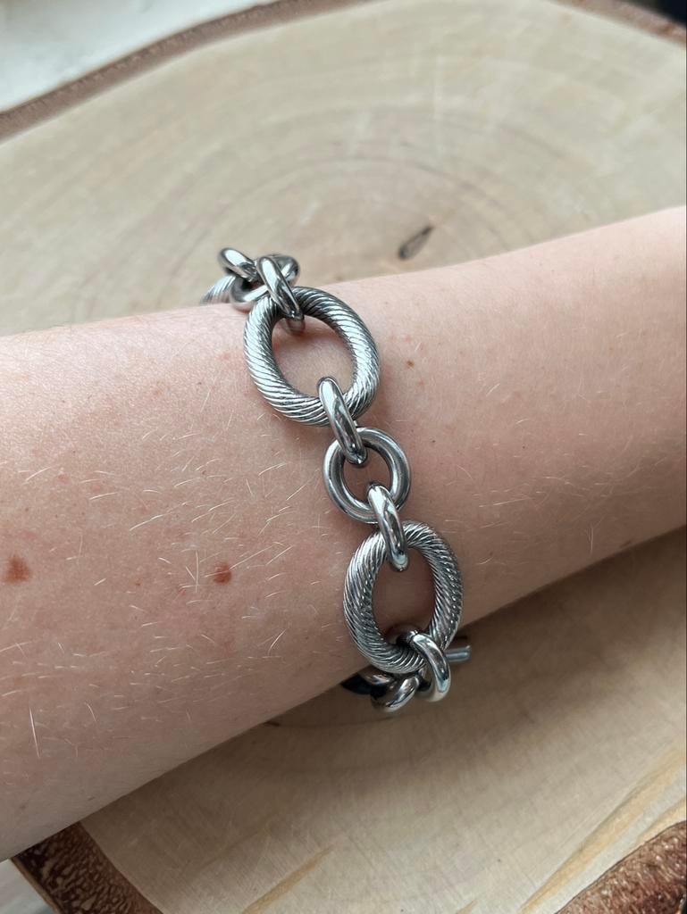 Dyrberg Kern Schakelarmband Metaal/Leer, Sieraden, Tassen en Uiterlijk, Armbanden, Ophalen of Verzenden, Zo goed als nieuw, Zwart