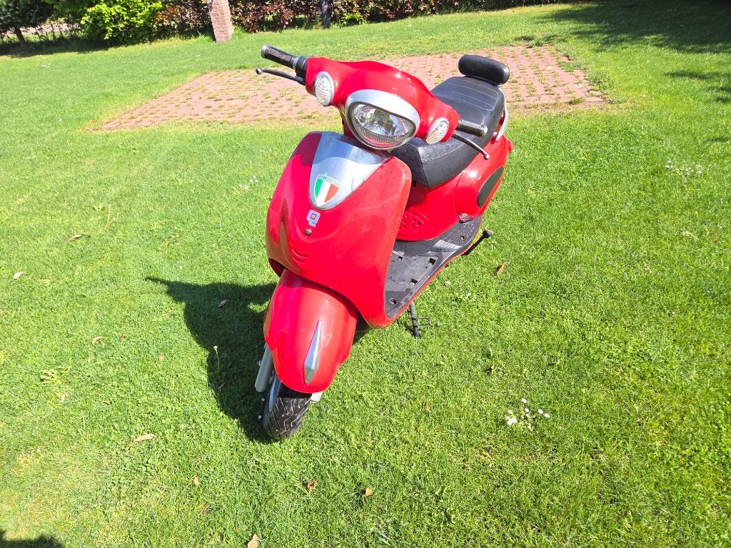 Decoratie Scooter voor in zaak, Ophalen, Zo goed als nieuw