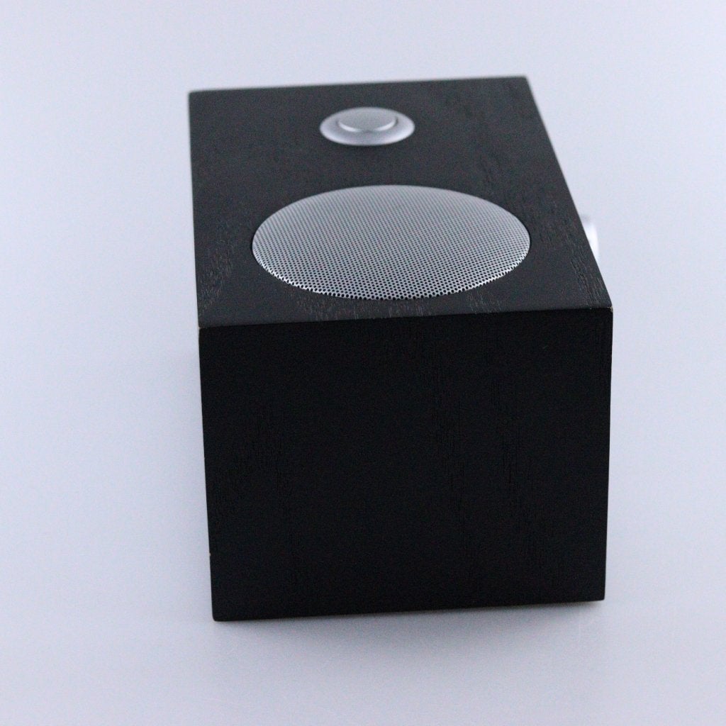 Tivoli Audio Henry Kloss Model Three Zwart | Nette staat, Tivoli, Zo goed als nieuw, https://tivoliaudio.eu/nl_nl/contact, 160 North Washington Street, Suite 350, Boston, MA 02114, Verenigde Staten