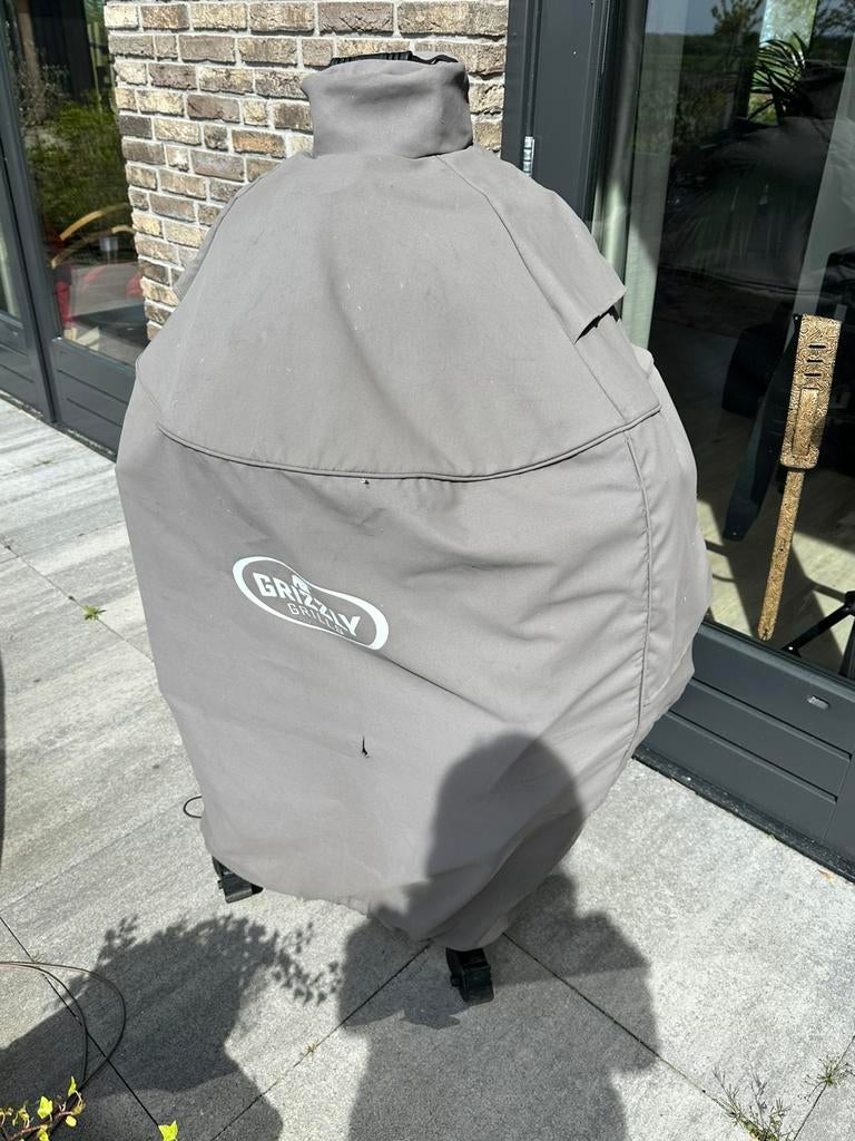 Bbq afdekhoes grizzly kamado large, Ophalen of Verzenden, Gebruikt