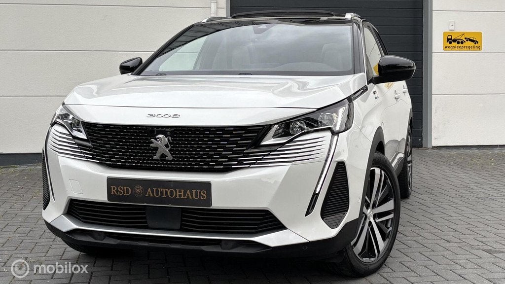 Peugeot 3008 1.6 HYbrid4 300 GT PANODAK,trekhaak,vol opties!, Automaat, Gebruikt, 4 cilinders, Wit