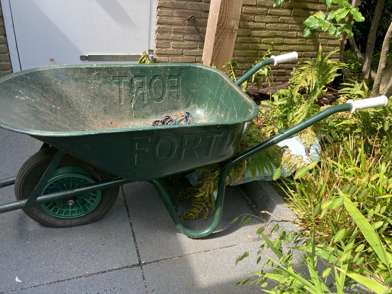 Stevige FORT kruiwagen - Gebruikt, voorwiel mist bout, Tuin en Terras, Kruiwagens, Ophalen, Gebruikt, Handmatig, Tweewielig