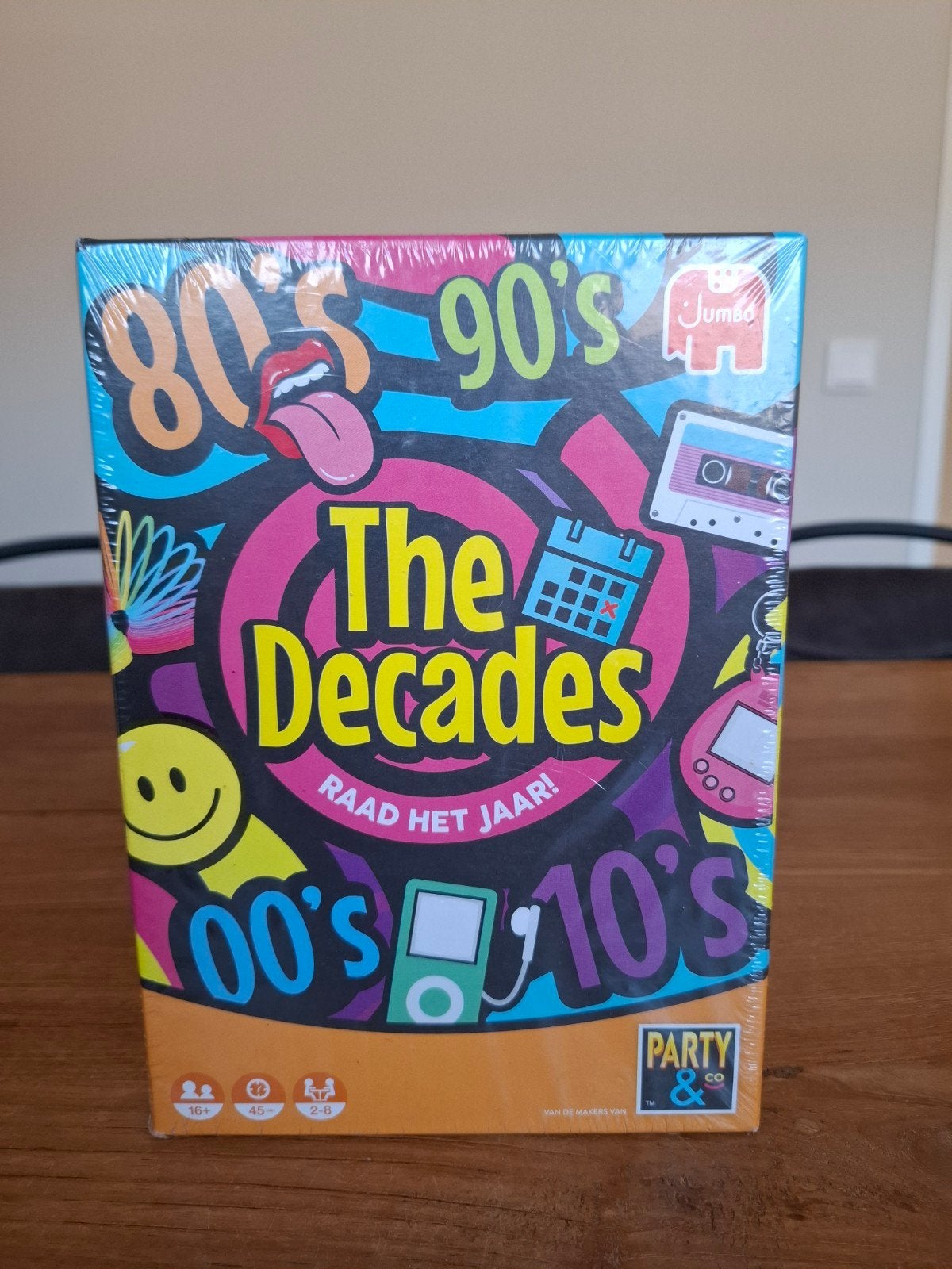 The Decades: Raad het Jaar! - Jumbo Party & Co, Hobby en Vrije tijd, Gezelschapsspellen | Bordspellen, Vijf spelers of meer, Ophalen of Verzenden