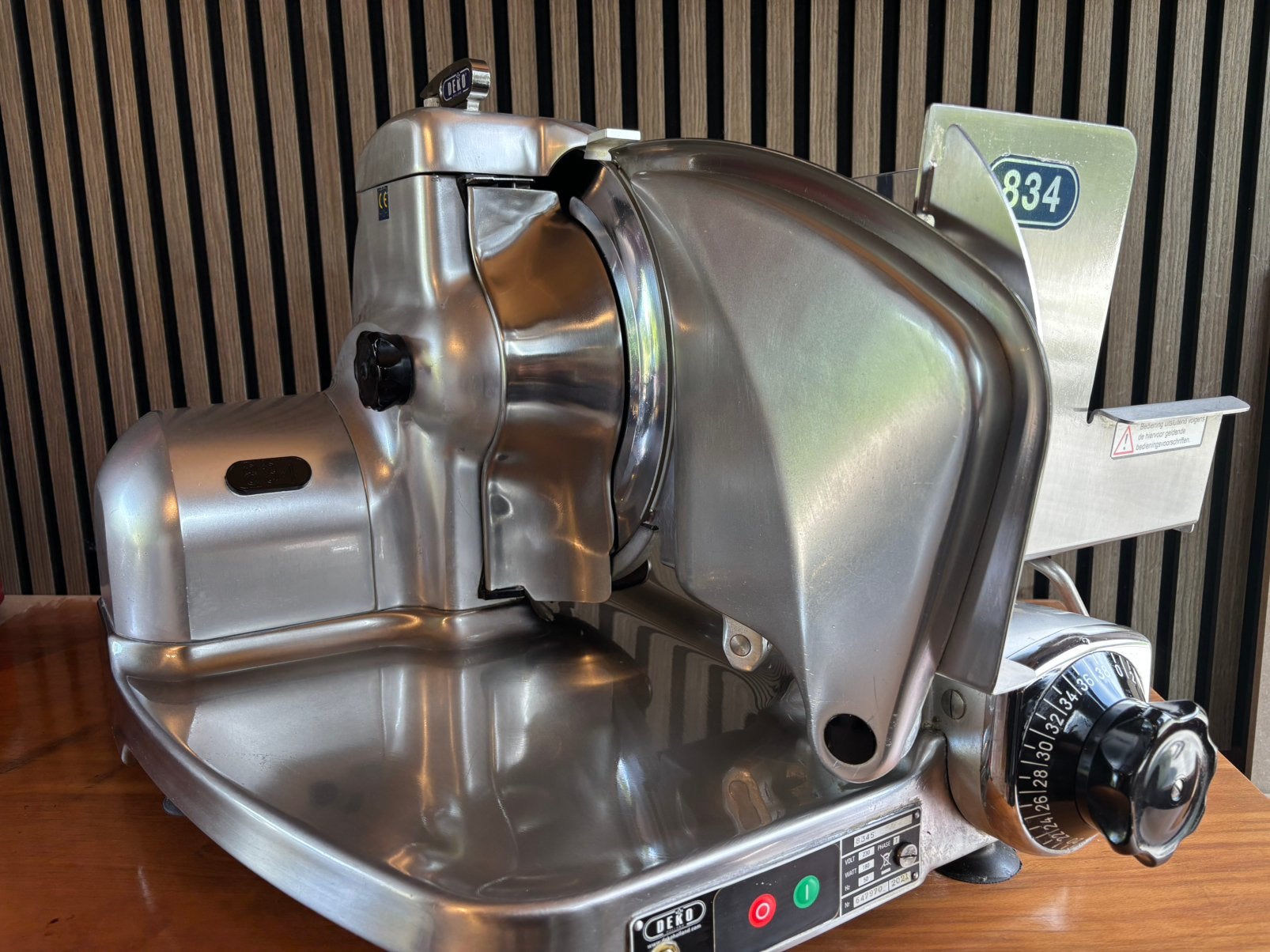 Gereviseerde DEKO 834S vleessnijmachine 2021 incl garantie, Ophalen, Gebruikt, Bakkerij en Slagerij