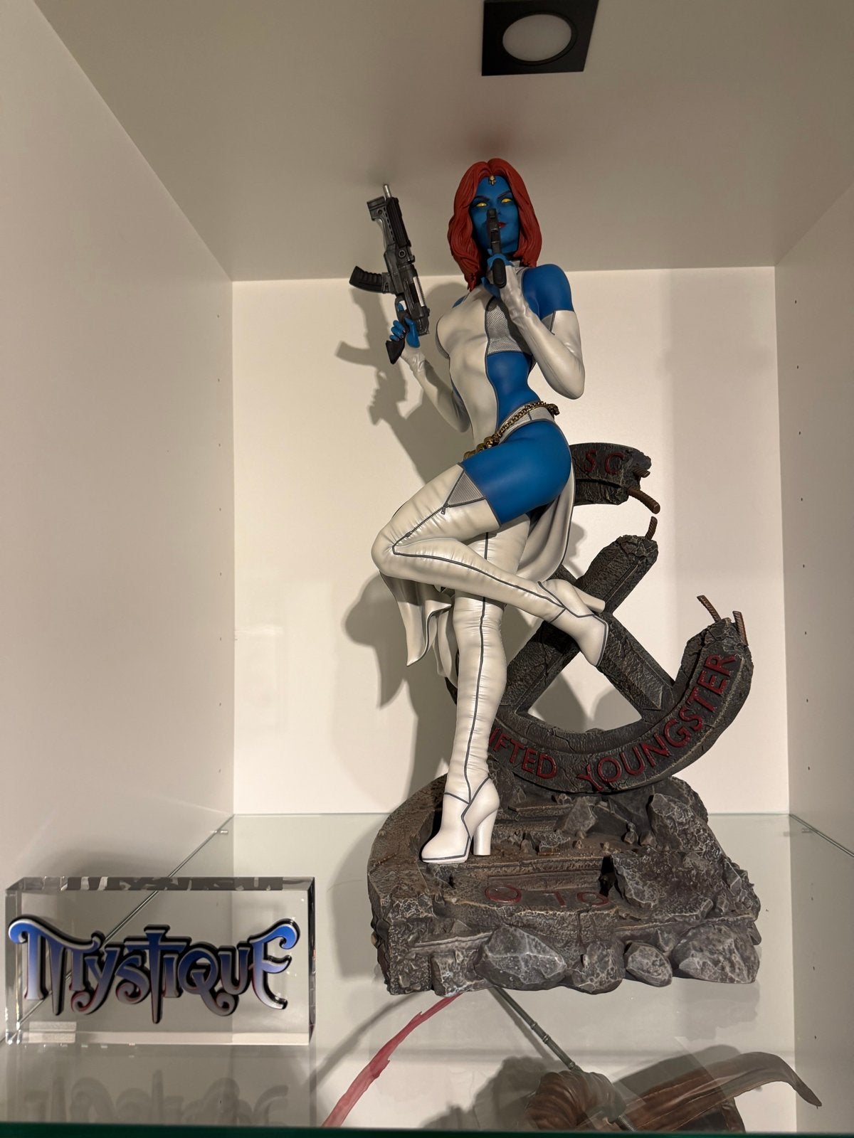 Mystique X-Men Statue - XM studios, Verzamelen, Ophalen of Verzenden, Zo goed als nieuw
