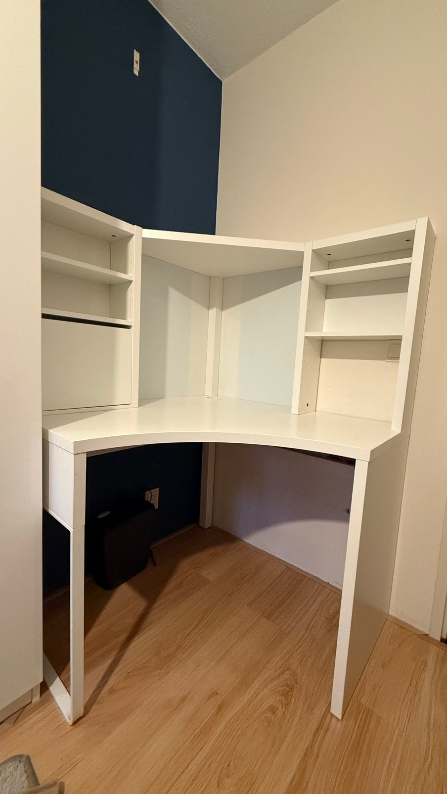 Wit hoekbureau van Ikea, Ophalen, Gebruikt