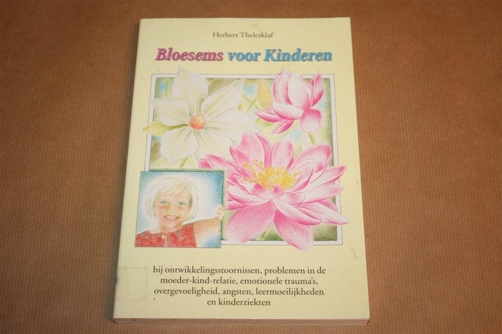 Bloesems voor kinderen. Herbert Thelesklaf, Ophalen of Verzenden, Gelezen, Overige onderwerpen, Achtergrond en Informatie